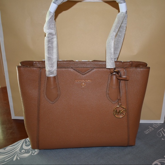 MICHAEL Michael Kors Mae Medium Tote - Picture 8 of 8